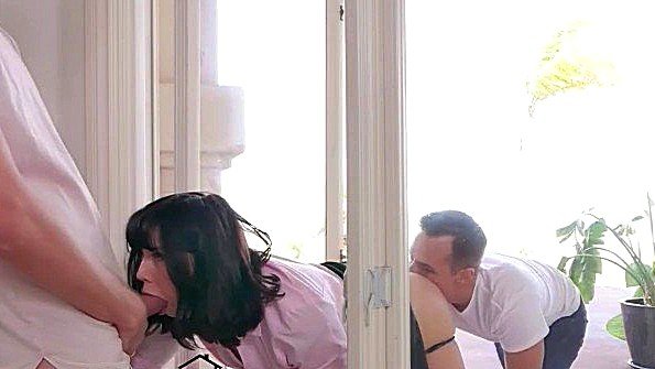 жестко трахнул мачеху видео